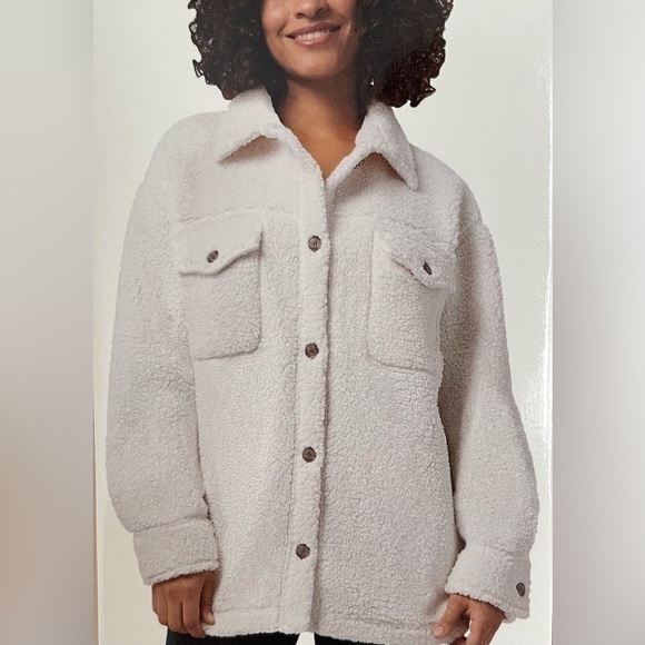 32 Degrees Jackets & Blazers - $15 SALE Shacket NWT Cream Off-White Fuzzy Jacket XL/XXL Outdoor by 32 Degrees